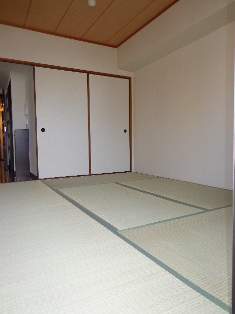 嬉しい和室スペース、ゆっくりくつろげますね